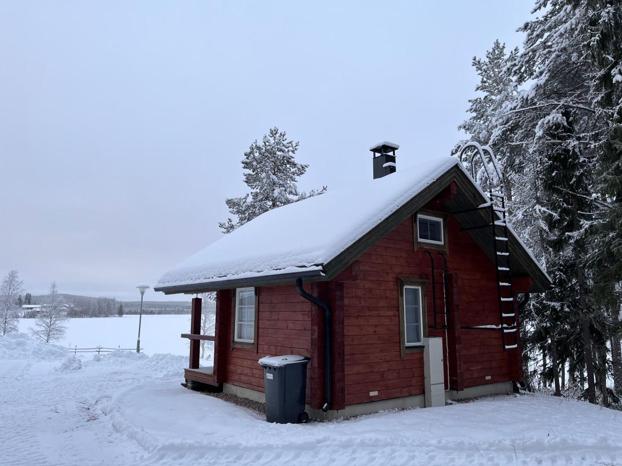Kenttaeniemi Cottages Sonka Rum bild