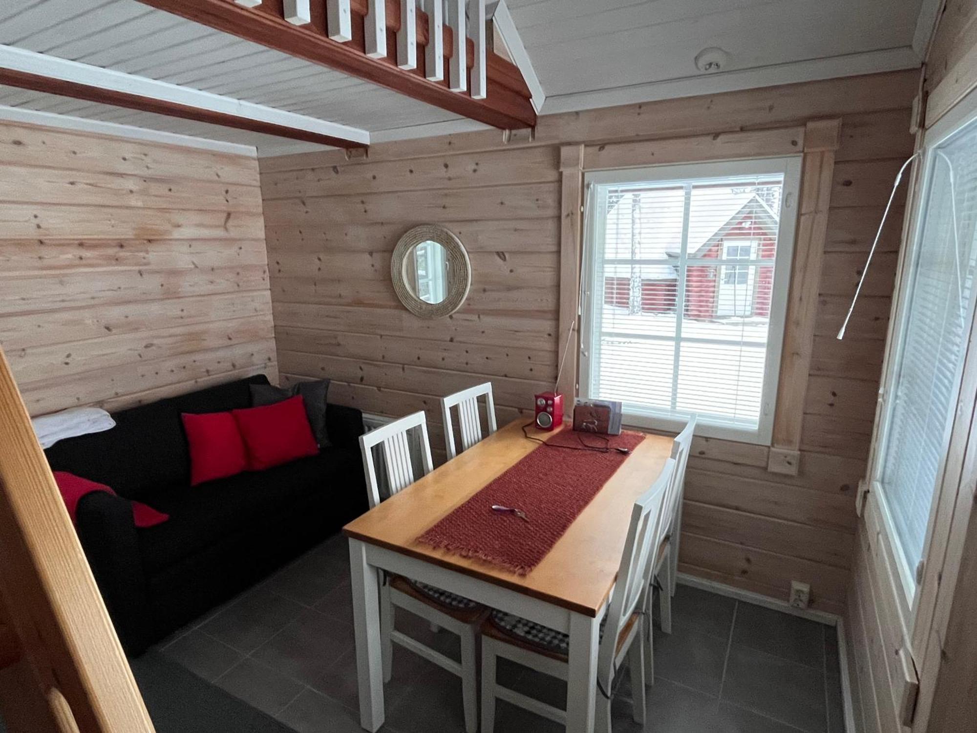 Kenttaeniemi Cottages Sonka Rum bild